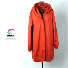 焕新春秋穿搭 新款中年女士风衣，为丰满身形定制优雅与舒适