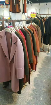 下沙家门口的服装工厂店 胖太太服饰惊喜特惠，双面羊绒299元起，全场低至1折！